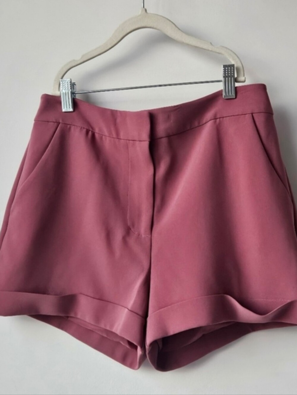 Cinq A Sept Dusty Rose Mid Rise Lined Cuffed Elaine Short